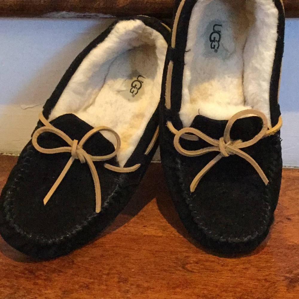 Ugg Moccasins🌟